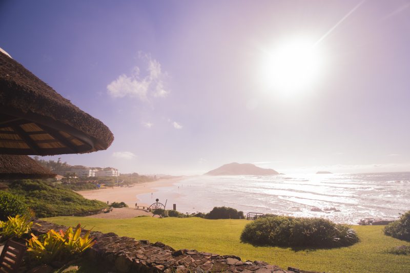 Shows nacionais marcam programação de fim de ano do Costao do Santinho