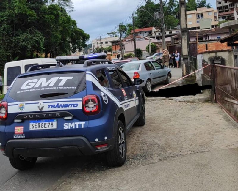 O homem, identificado como Antônio Bernardi bateu o carro na terça-feira (5), após passar mal ao volante 