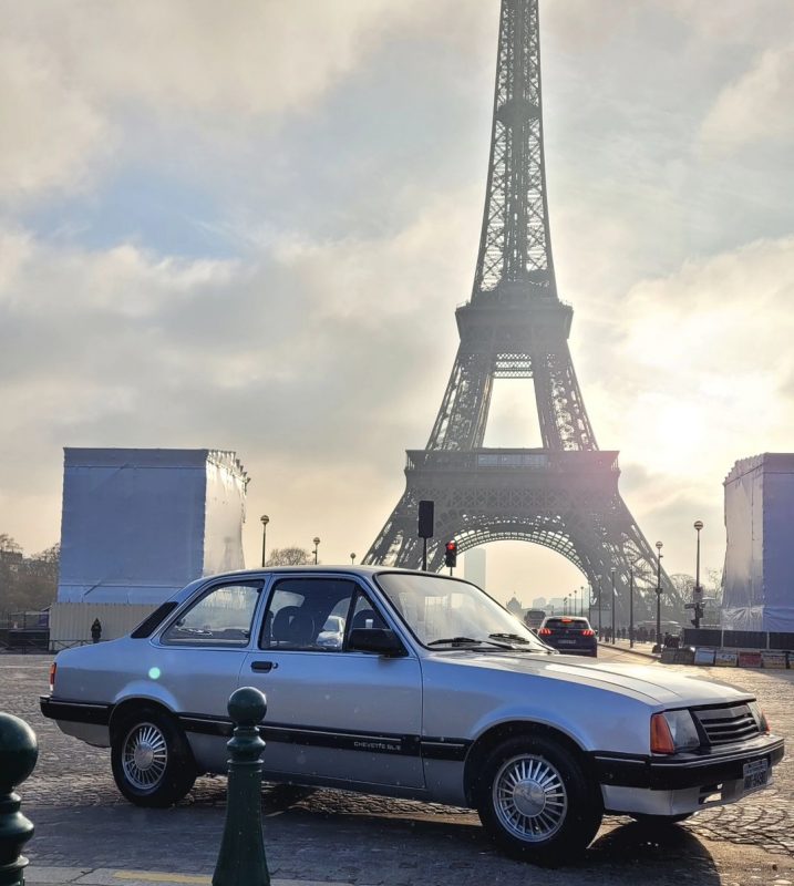 Chevette chegou em Paris em 5 de novembro
