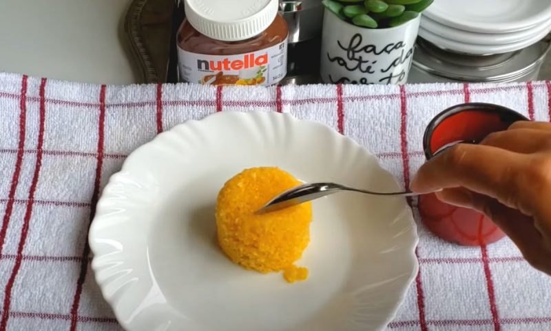 Para acompanhar o cuscuz, &eacute; sempre bom passar manteiga para dar um gostinho especial e, &eacute; claro, o bom e velho cafezinho – Foto: Reprodu&ccedil;&atilde;o