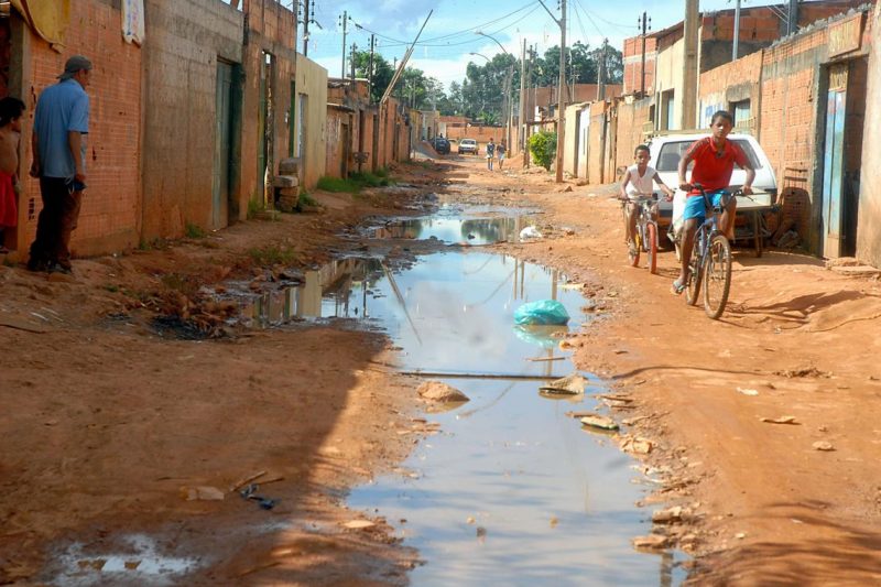 Situação de extrema pobreza é vivenciada em diferentes cidades de SC.