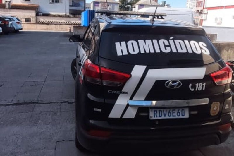 Vítimas foram amarradas no momento do homicídio 