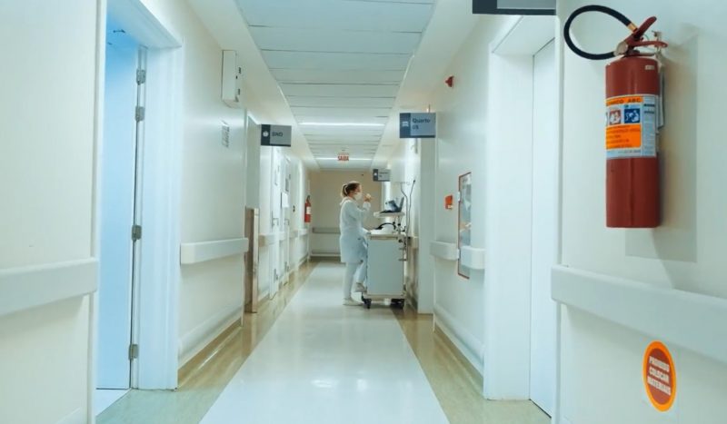 A imagem mostra a parte interna do Hospital Santo Antônio, unidade que terá um bazar com produtos apreendidos pela Receita Federal neste mês 