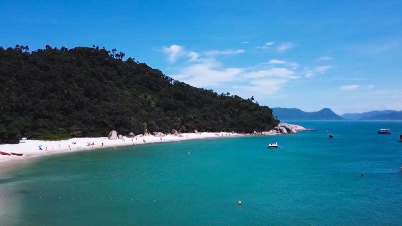 Ilha do Campeche é um dos pontos turísticos mais famoso da Capital catarinense