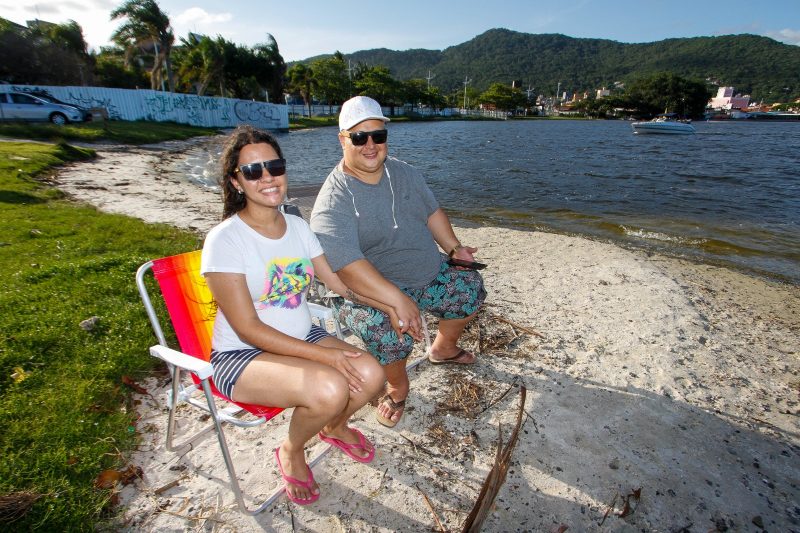 J&eacute;ssica e Bruno dizem que local merece&nbsp;aten&ccedil;&atilde;o – Foto: LEO MUNHOZ/ND
