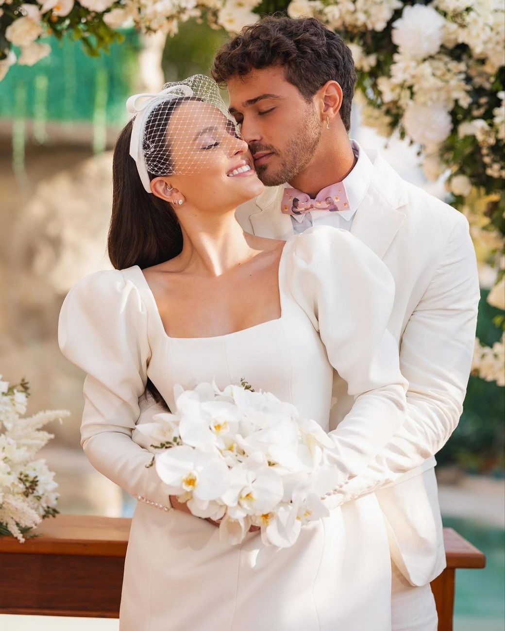 Larisa and Andre published photos from the wedding, which took place on Sunday (17) - Social networks/ND