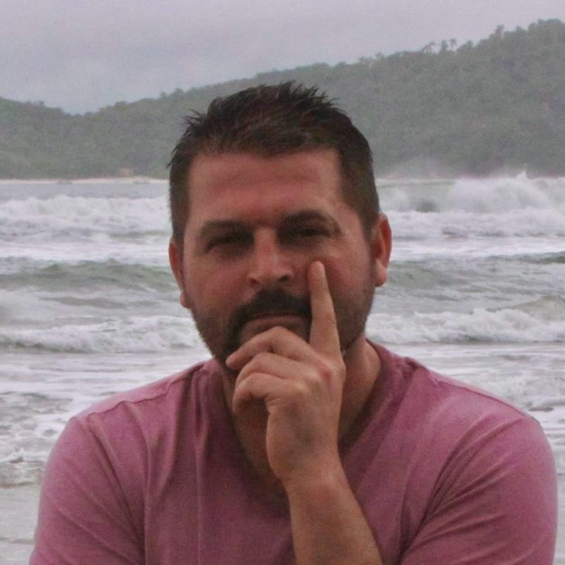 Marco Vasques está desaparecido desde sábado (9), após sair para pescar em uma lancha