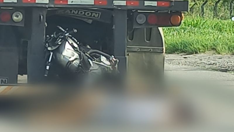 Motorcyclist, 24, killed in collision with truck – Photo: Internet/Reproduction/ND