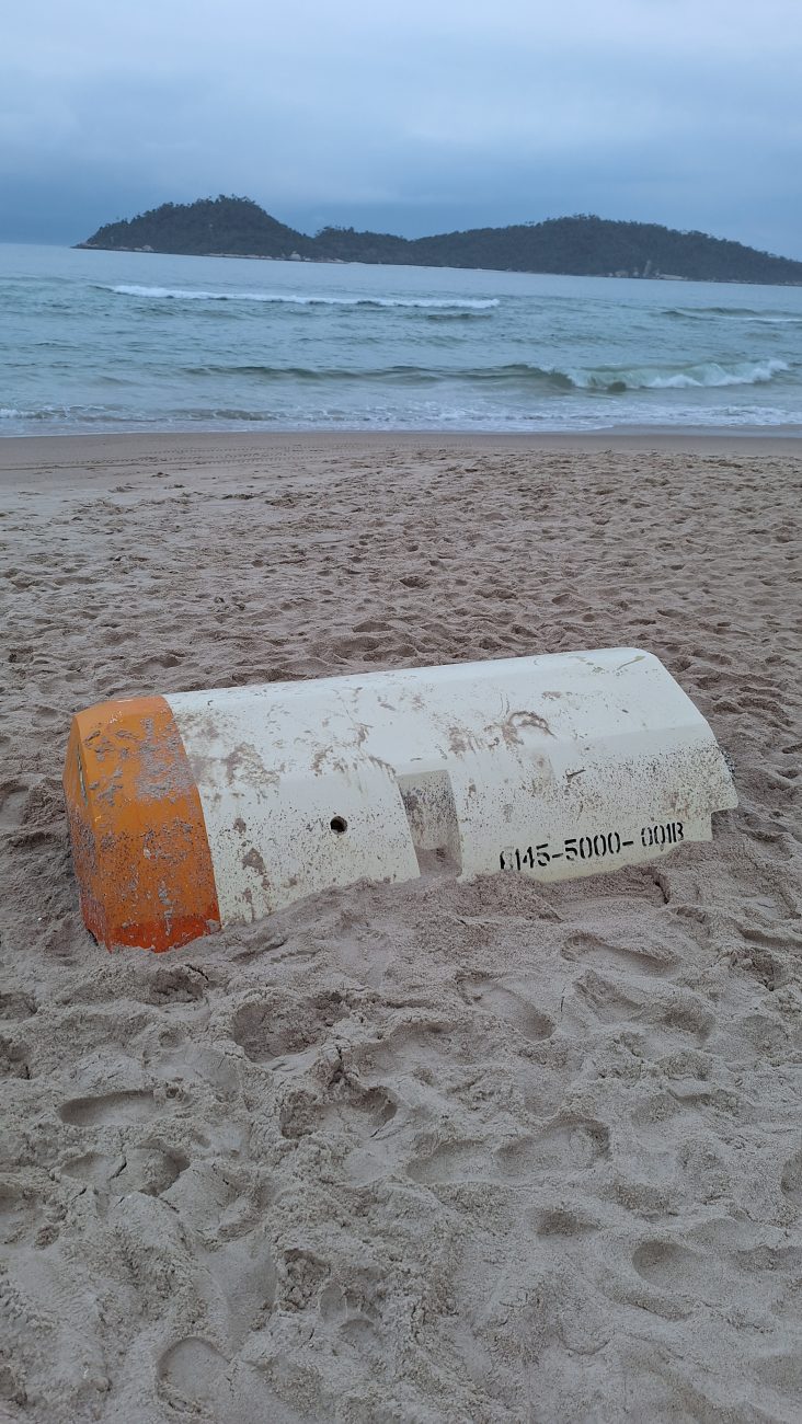 Objeto foi fotografado por morador que passava pelo local - David Rennhack/Divulgação/ND