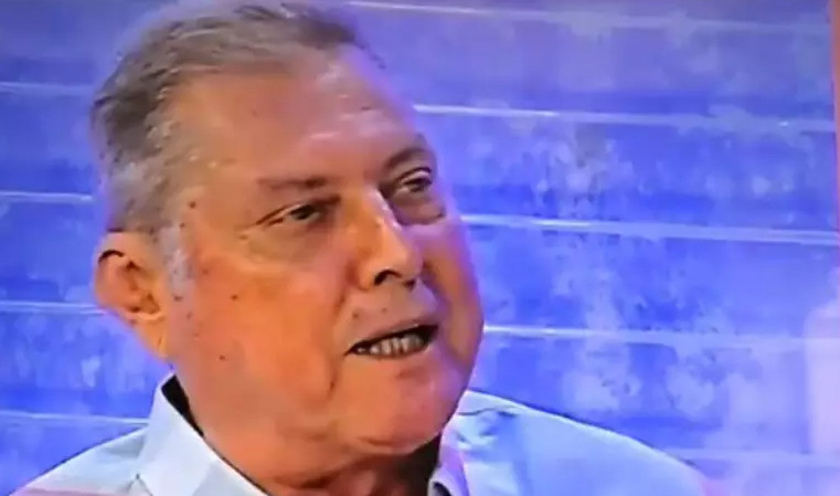 O t&eacute;cnico em sua apari&ccedil;&atilde;o recente na TV, que viralizou nas redes – Foto: Reprodu&ccedil;&atilde;o Twitter