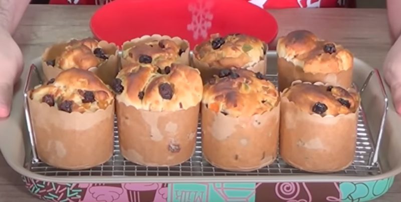 De maneira prática e fácil, o cozinheiro mostra como fazer o famoso panetone direto de casa