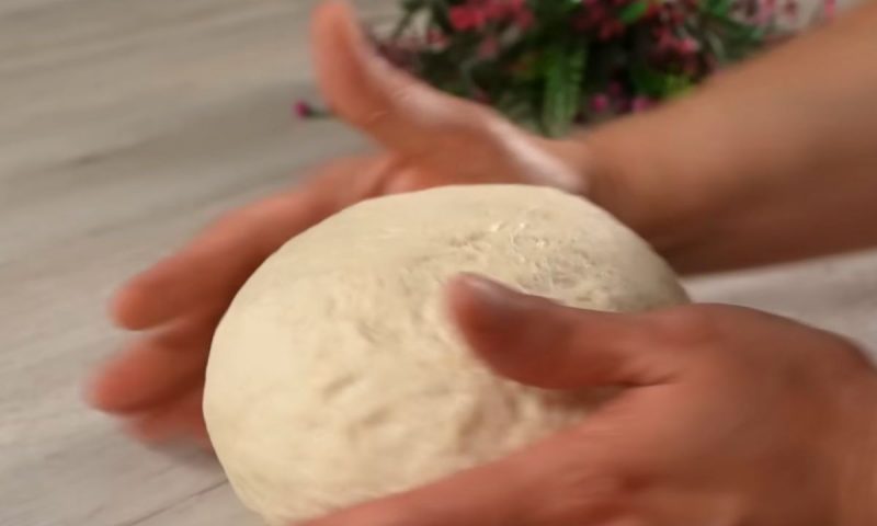 Pão pode ser feito em casa, de modo simples, mas com um macete especial