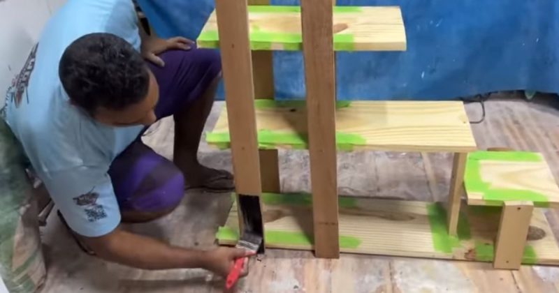 Passo a passo detalha como criar o rack – Foto: Reprodu&ccedil;&atilde;o/YouTube/ND