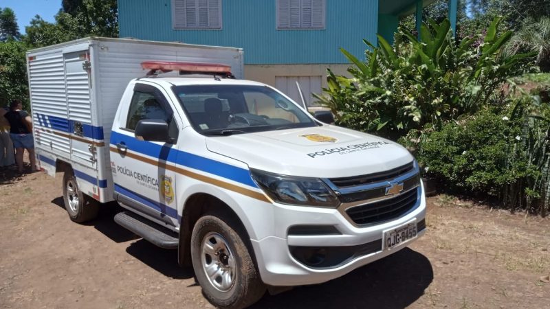 Segundo a Polícia Militar, havia sinais de violência no cadáver encontrado neste domingo (11) - Foto: Arquivo/Polícia Científica/Reprodução/ND