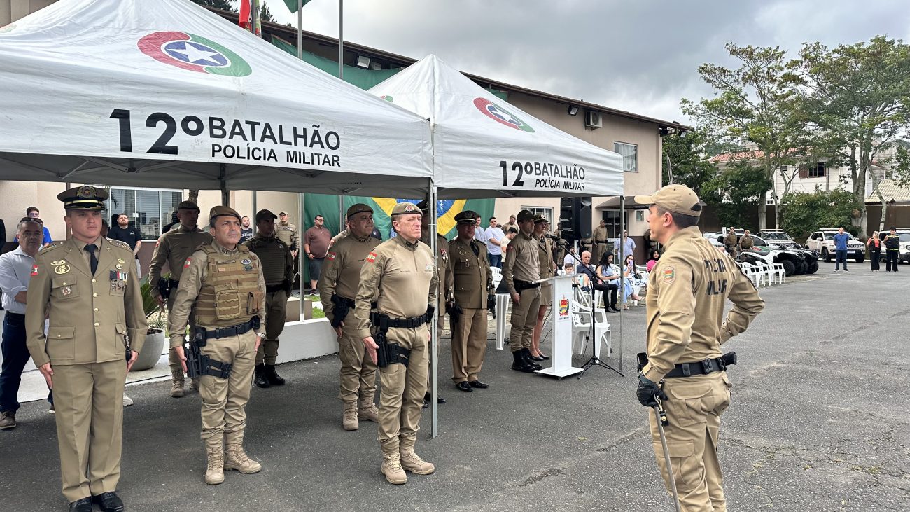 The ceremony took place at the headquarters of the 12th battalion - Prime Minister Balneario Camboriu/Reproduction/ND