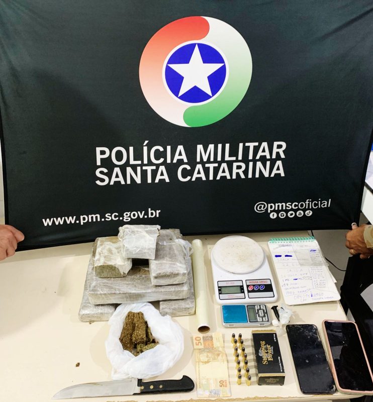 Itens ilícitos apreendidos pela Polícia Militar de Santa Catarina