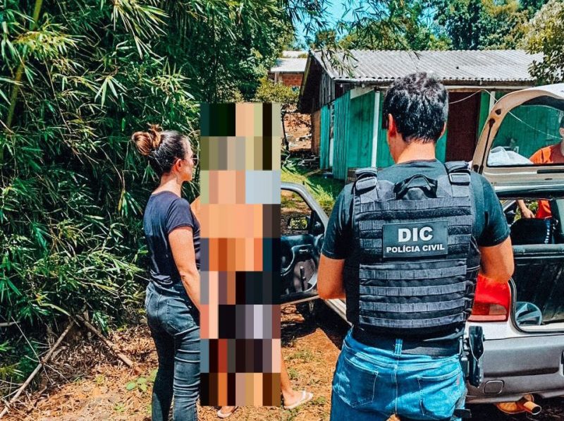 Homem foi levado para a delegacia – Foto: Reprodu&ccedil;&atilde;o/PCSC