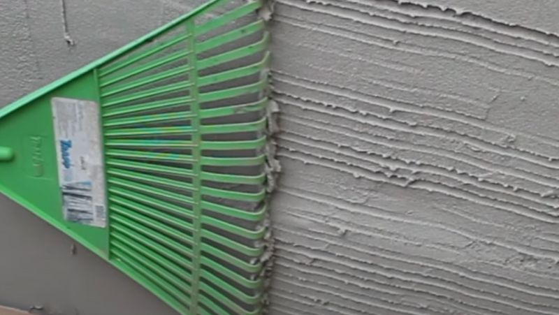 T&eacute;cnica promete acabamento diferente, al&eacute;m de prote&ccedil;&atilde;o para parede – Foto: SOS na Constru&ccedil;&atilde;o/Reprodu&ccedil;&atilde;o/ND