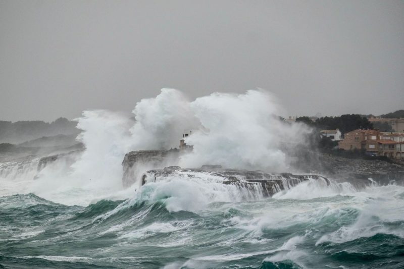 Giant wave – Photo: Jaume/pexels