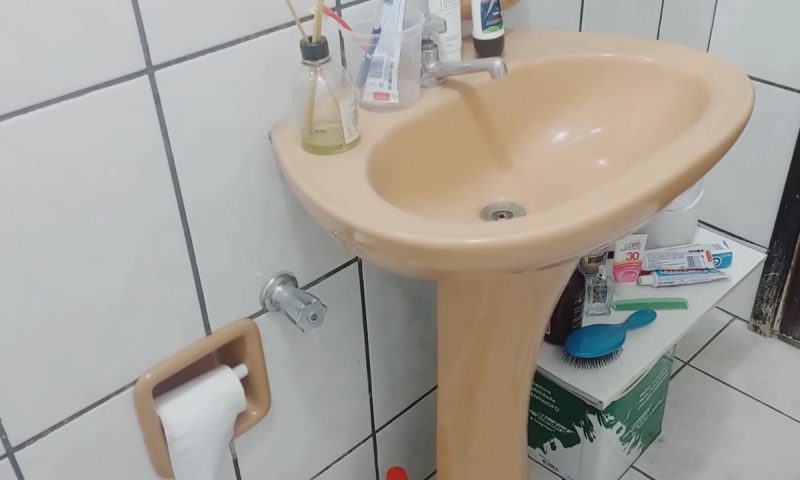 Nem sempre os c&ocirc;modos est&atilde;o do jeito que &eacute; preciso: vale a criatividade – Foto: Reprodu&ccedil;&atilde;o