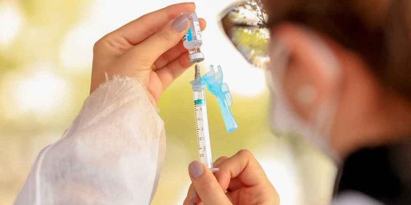 SC está sem vacinas que podem prevenir surdez, microcefalia e doenças graves em bebês