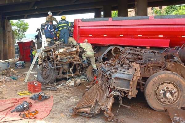 Helicóptero Da Prf Cai Com Vítima Já Machucada Em Mg 8731