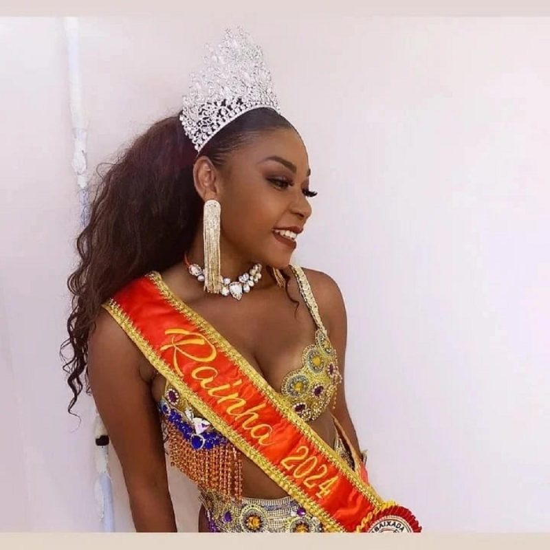 Alanis coroada rainha da Embaixada Copa Lord em 2024 – Foto: Arquivo Pessoal / Alanis Louren&ccedil;o