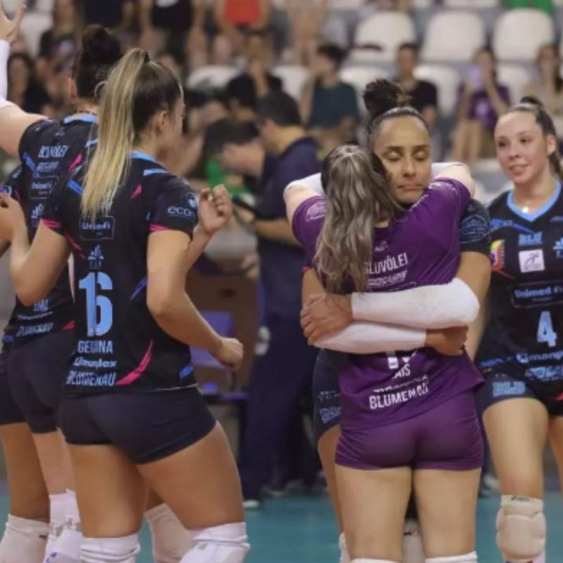 Bluv&ocirc;lei ocupa a pen&uacute;ltima coloca&ccedil;&atilde;o at&eacute; a 10&ordf; rodada da Super Liga – Foto: Bluv&ocirc;lei/Reprodu&ccedil;&atilde;o/ND