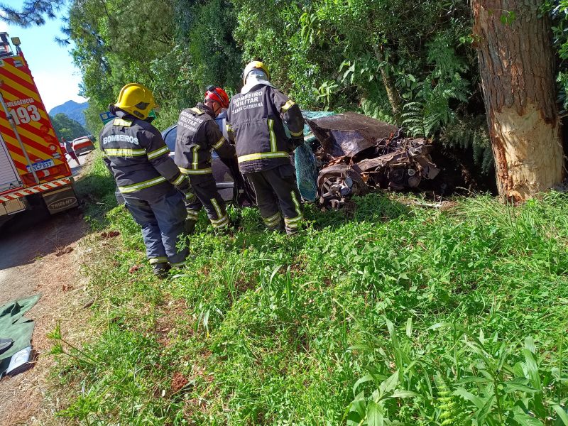 Acidente foi registrado na tarde de segunda-feira (1) em Pouso Redondo (SC) – Foto: Corpo de Bombeiros/ND