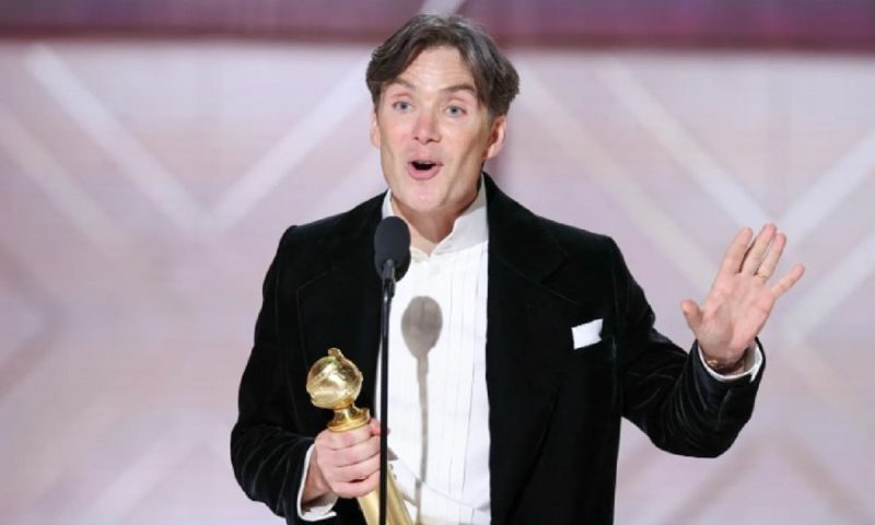 Oppenheimer, do diretor Christopher Nolan, levou cinco estatuetas no Globo de Ouro 2024