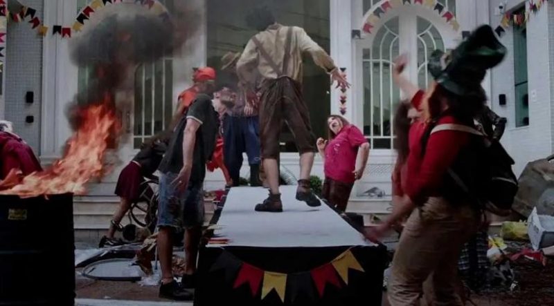 Curta-metragem “Eles n&atilde;o s&atilde;o estrangeiros” &eacute; uma fic&ccedil;&atilde;o dirigida e produzida por Pedro Bughay Aceti. Filme rodado em Balne&aacute;rio Cambori&uacute; ser&aacute; exibido na 27&ordf; Mostra de Cinema de Tiradentes (MG) – Foto: Divulga&ccedil;&atilde;o