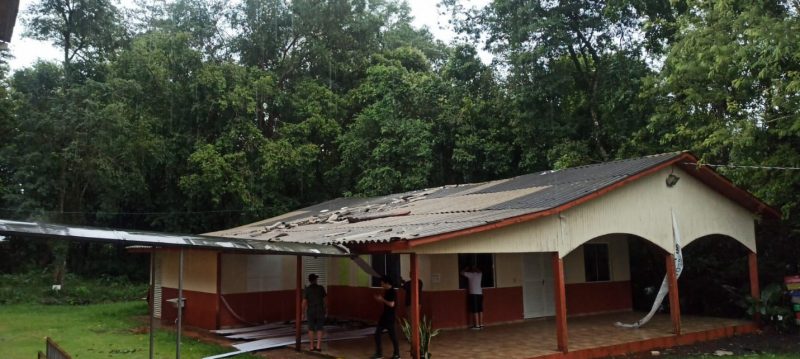 Escola Municipal em São Carlos foi destelhada 