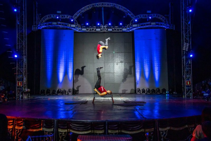 Mirage Circus de Marcos Frota impressiona e encanta o público de Balneário Camboriú