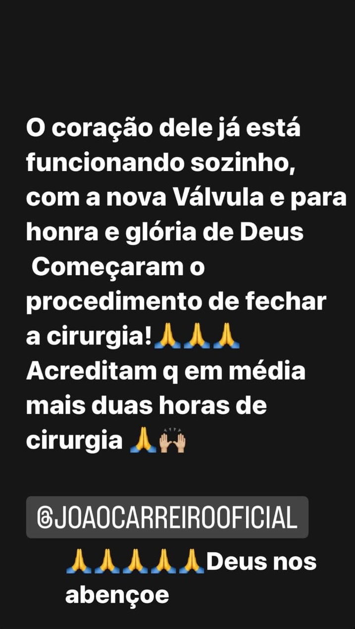 Cantor sertanejo estava acompanhado da esposa durante o procedimento, na noite desta quarta-feira (4), mas não resistiu - Redes Sociais/Divulgação/ND