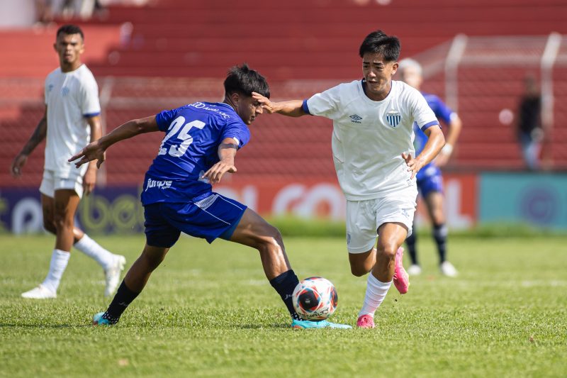 Kenzo marcou o segundo gol da partida – Foto: Matheus Tahan/@tahanfoto/Ava&iacute; F.C/ND