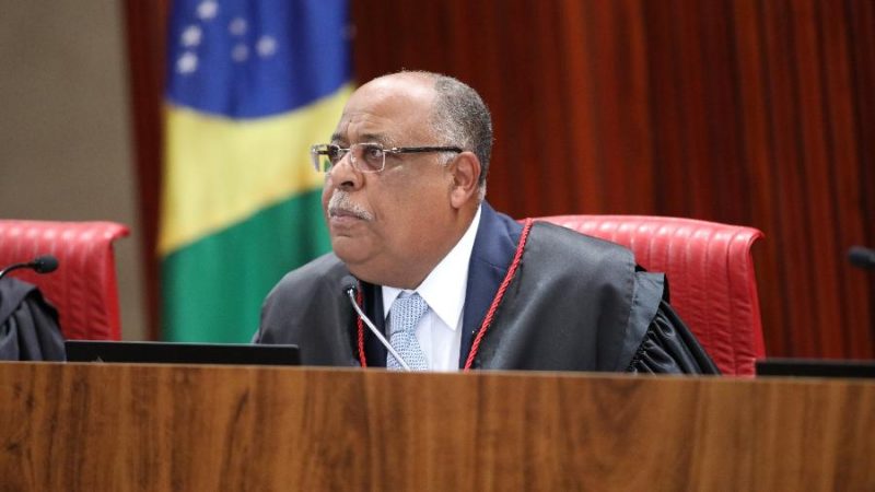 Ministro durante julgamento no TSE