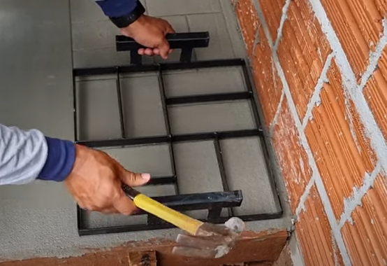 Pedreiro cria técnica para calçada