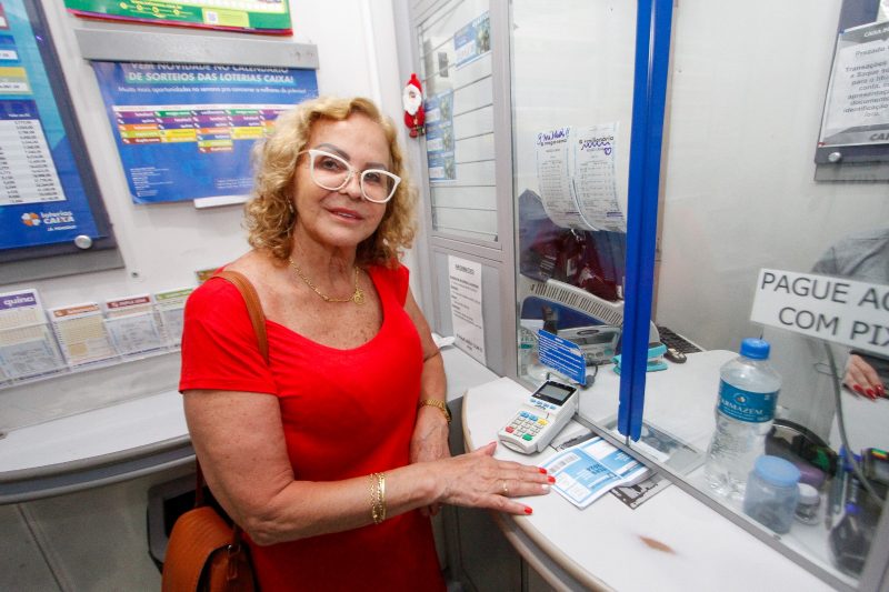 Administradora de empresa Elci Lado Aguirre da Silva, 74, resolveu &ldquo;se livrar logo&rdquo; do IPTU – Foto: LEO MUNHOZ/ND