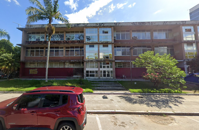 Pr&eacute;dio abandonado da Defensoria P&uacute;blica da Uni&atilde;o em Florian&oacute;polis – Foto: Google/Reprodu&ccedil;&atilde;o/ND