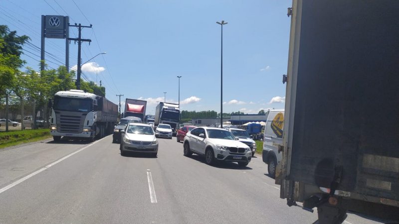 Durante as obras, o fluxo para todos os tipos de veículos será desviado para dentro da cidade de Guaramirim
