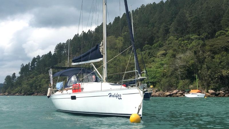 Veleiro Halifax tem dois quartos, cozinha, banheiro e churrasqueira – Foto: Rotas Comunica&ccedil;&atilde;o/Reprodu&ccedil;&atilde;o/ND