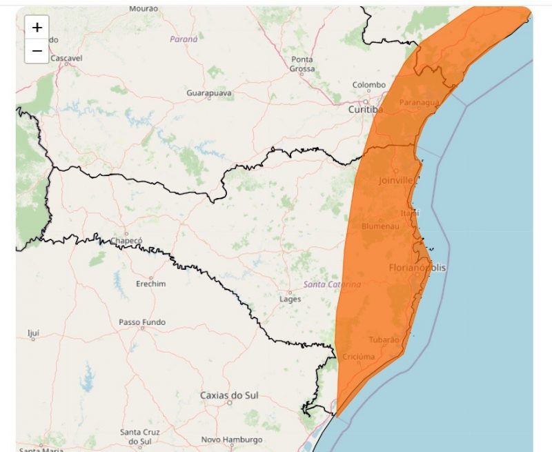 Na imagem aparece o Estado de Santa Catarina que está com algumas regiões em alerta pelo Inmet