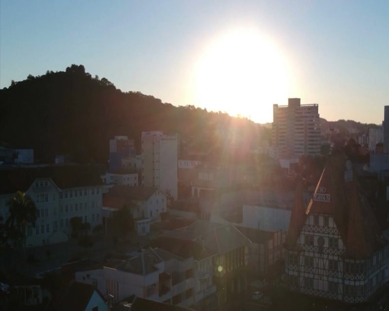 Imagem de Blumenau com Sol