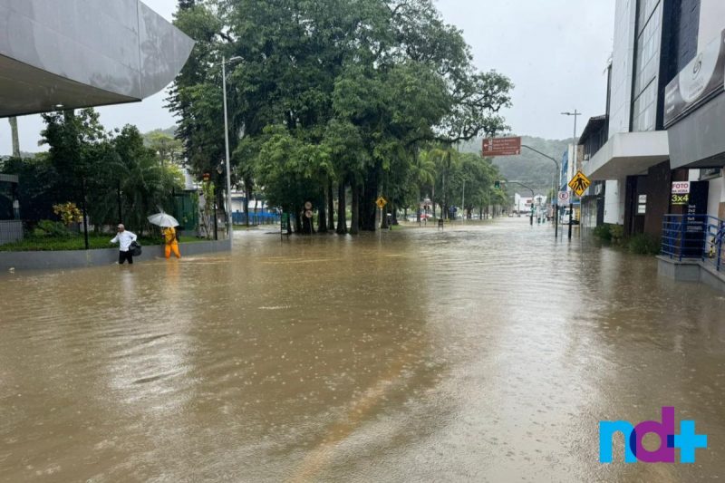 Alerta para chuva intensa e maré alta em Joinville