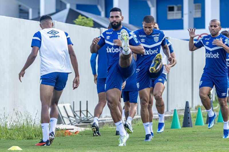 Willian Maranhão deixa o Avaí para jogar em equipe rival na Série B