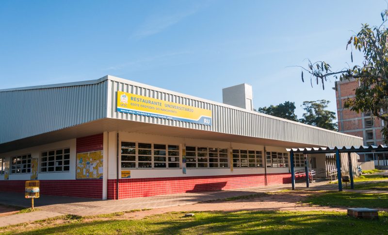 Prefeito da UFSC havia feito simulação de arrecadação de receitas com o Restaurante Universitário. Na imagem, a entrada do restaurante