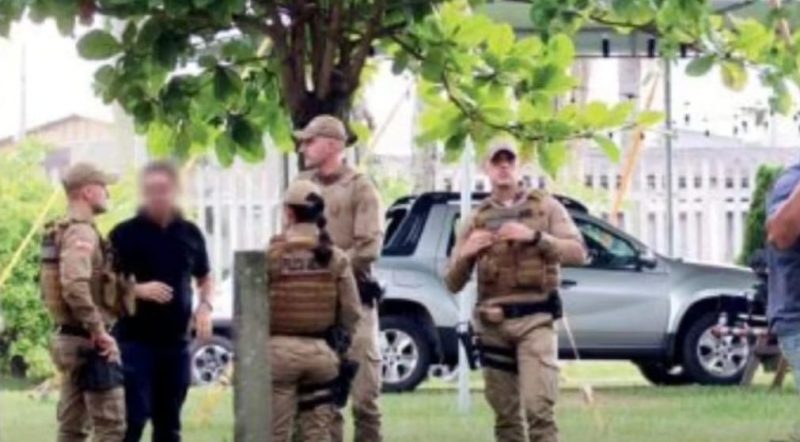 Policia Militar teve que intervir para evitar uma trag&eacute;dia em um condom&iacute;nio de luxo na regi&atilde;o dos lagos no Rinc&atilde;o – Foto: Nilton Alves/TN