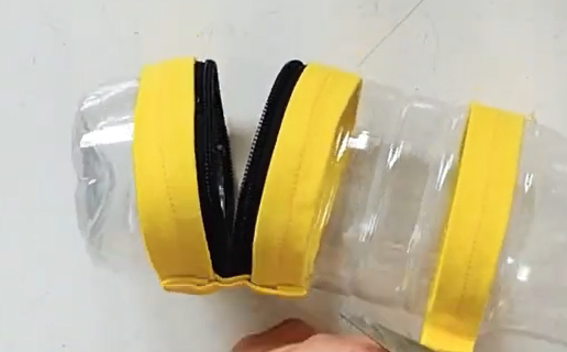 Usando zíper, você cria um fecho criativo para o material escolar - Foto: Titamaso/Reprodução/ND