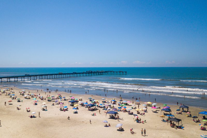 Feriadão de Ano Novo no Sul de SC promete dias ensolarados, com chuvas passageiras típicas da temporada