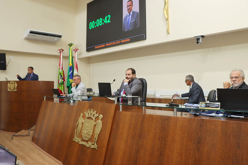 Câmara de Vereadores de Florianópolis e o debate do aumento do número de cadeiras